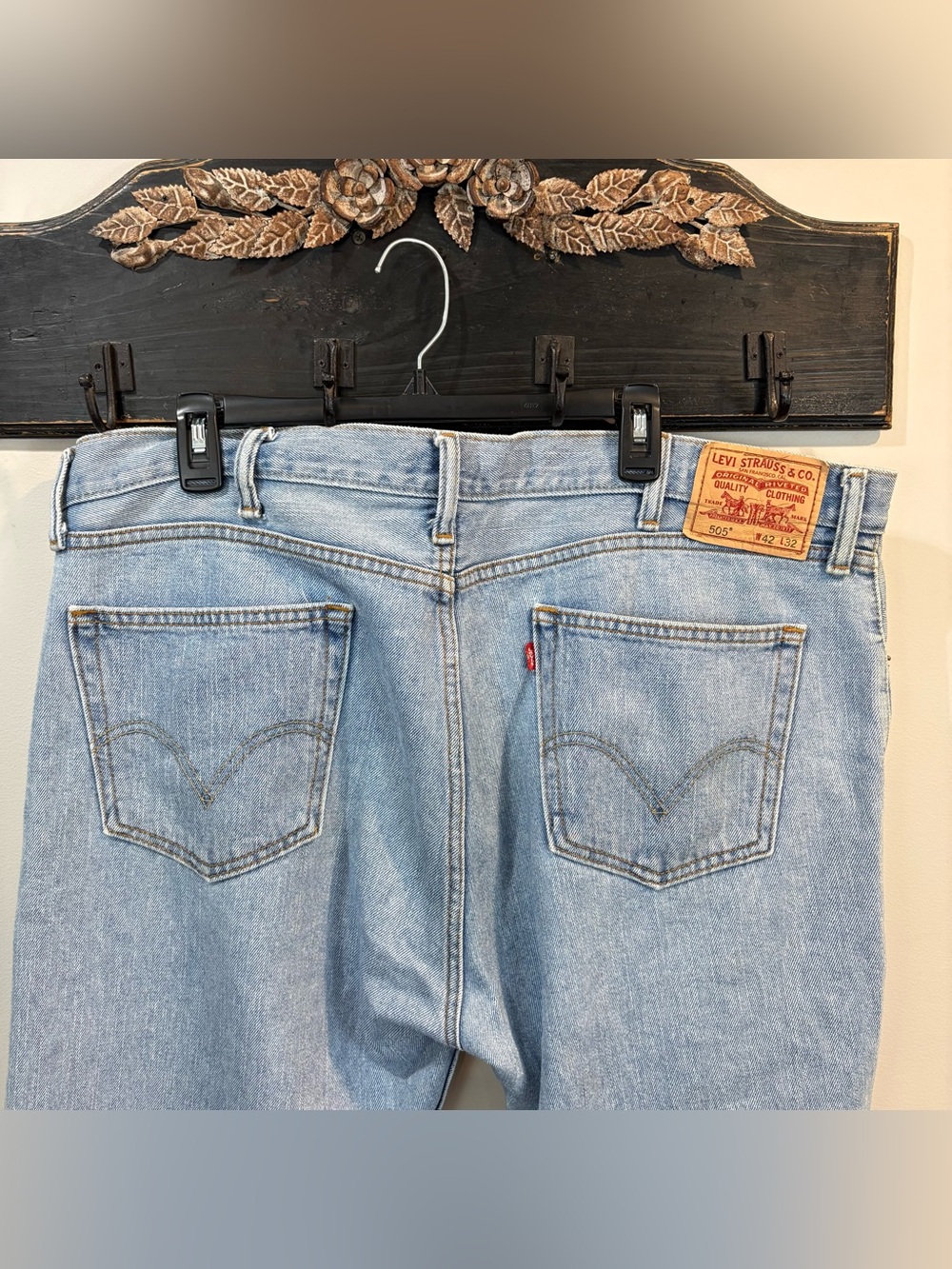 Vintage Levi’s 505 Straight Leg Denim Jeans Size 42x32